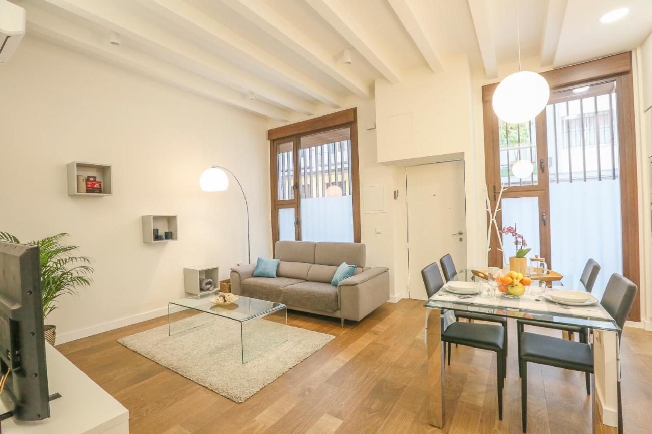 T&l Triana Loft - Just Like At Appartement